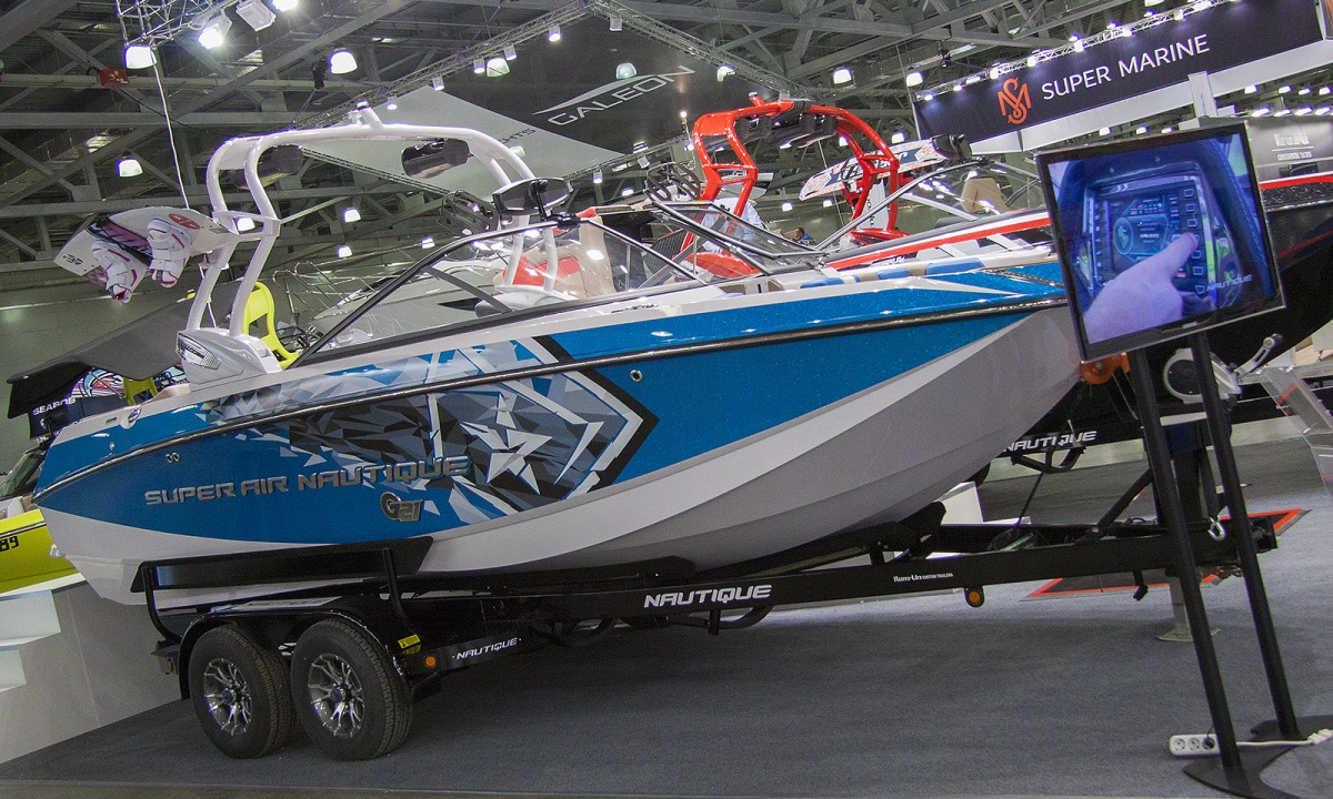 Boat show 2015