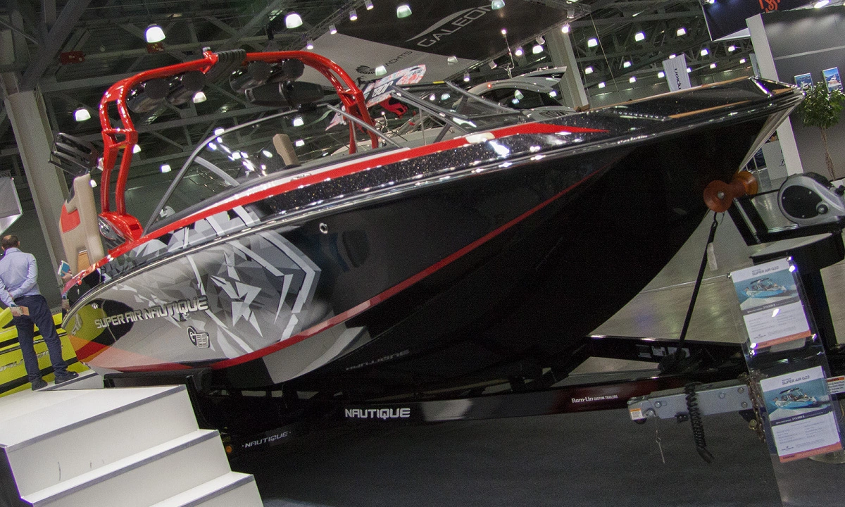 Boat show 2015